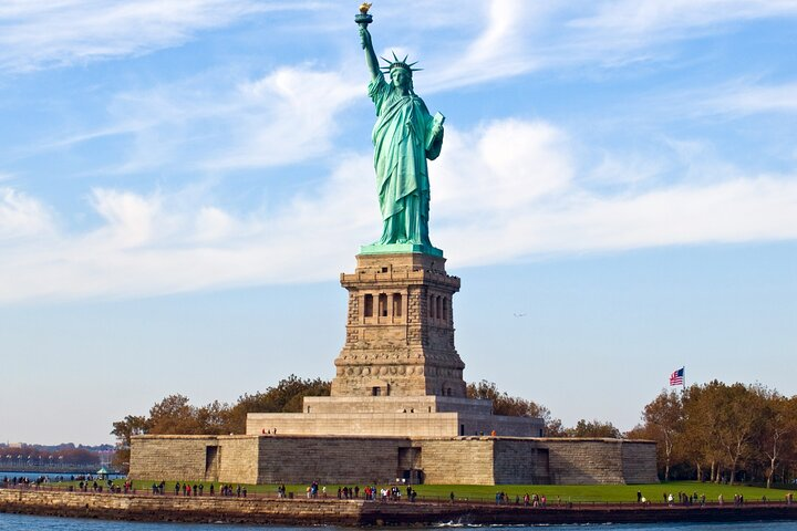 Boston To New York City: See It All In One Unforgettable Day - Photo 1 of 6